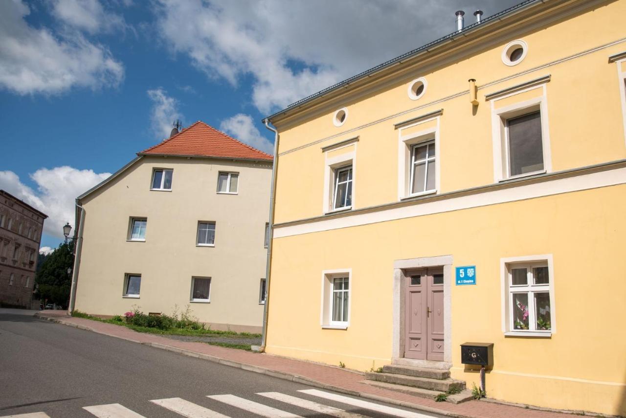 Apartamento Apartament Lewinek Lewin Klodzki Exterior foto